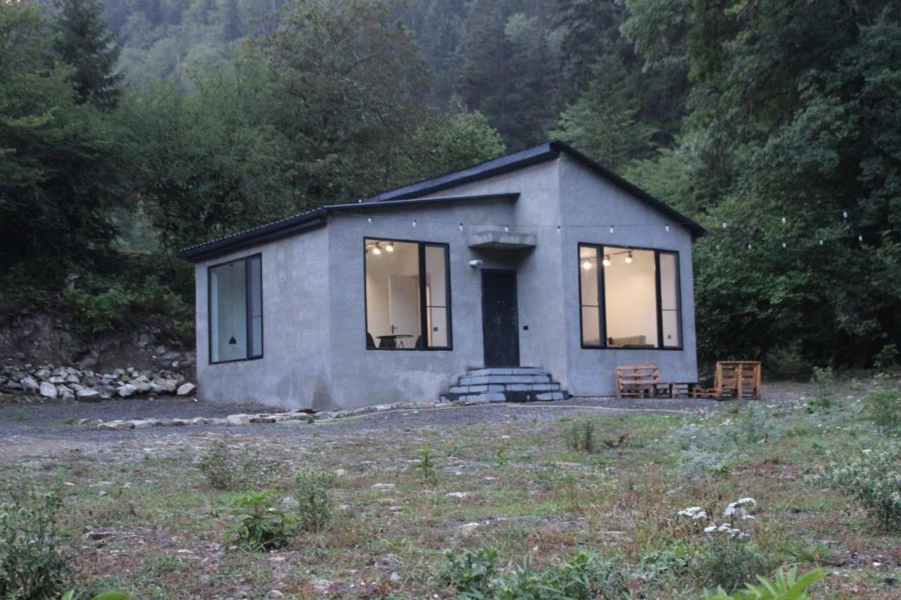 Cozy House In The Forest Borjomi Exterior photo