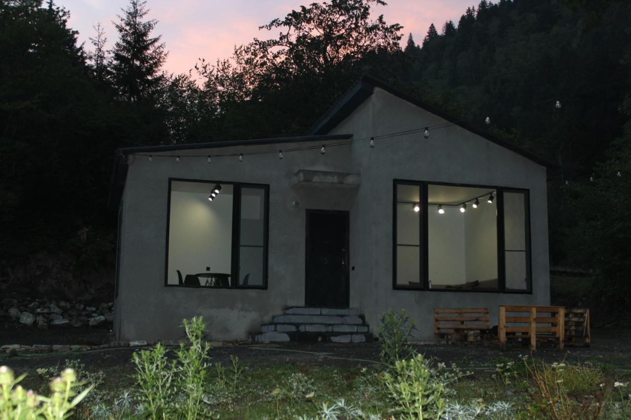 Cozy House In The Forest Borjomi Exterior photo