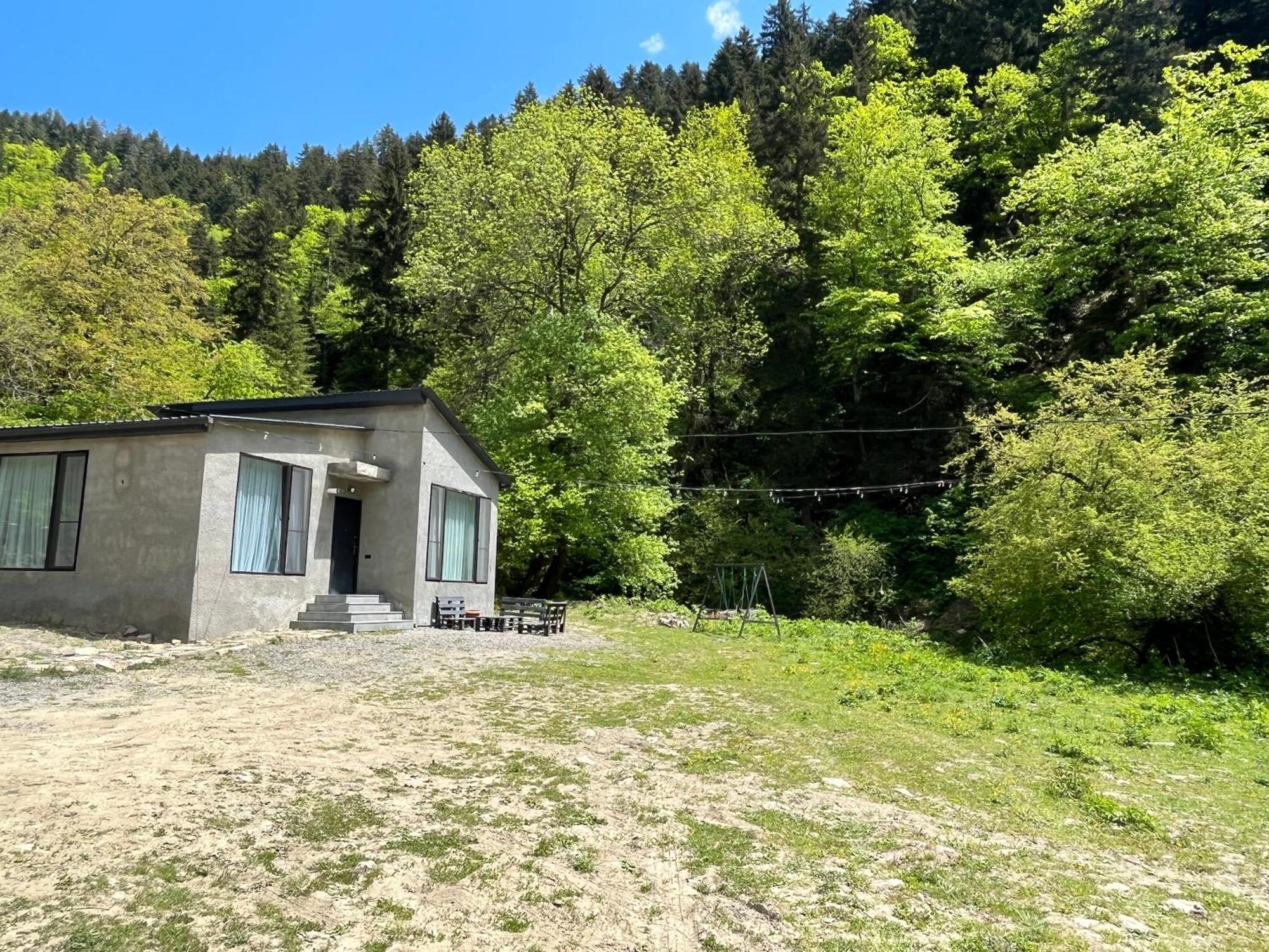 Cozy House In The Forest Borjomi Exterior photo